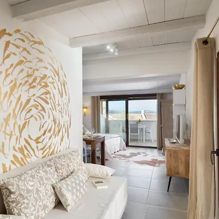 Apartment Domo De Oro Baja Sardinia